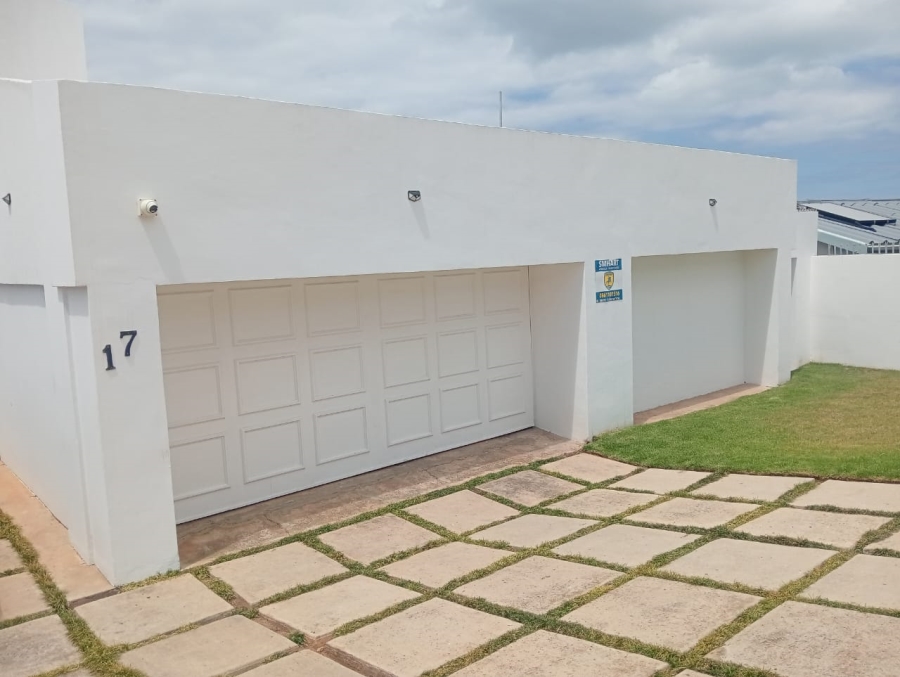 5 Bedroom Property for Sale in Jeffreys Bay Central Eastern Cape